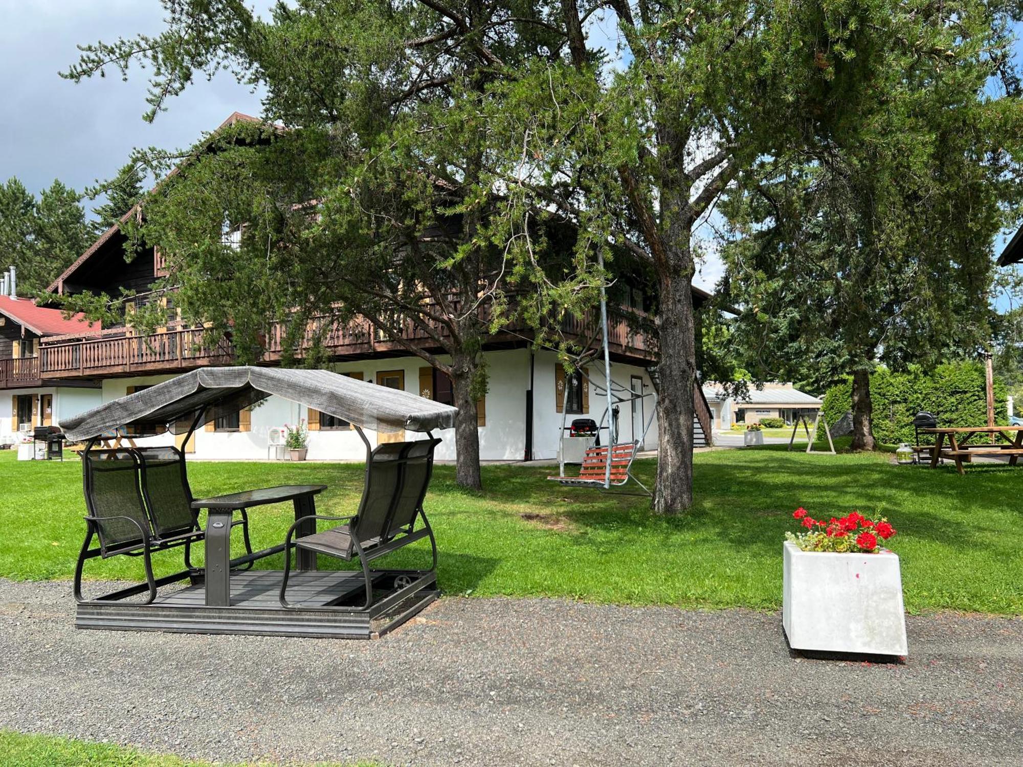 Chalets Montmorency Mont-Sainte-Anne Exterior foto